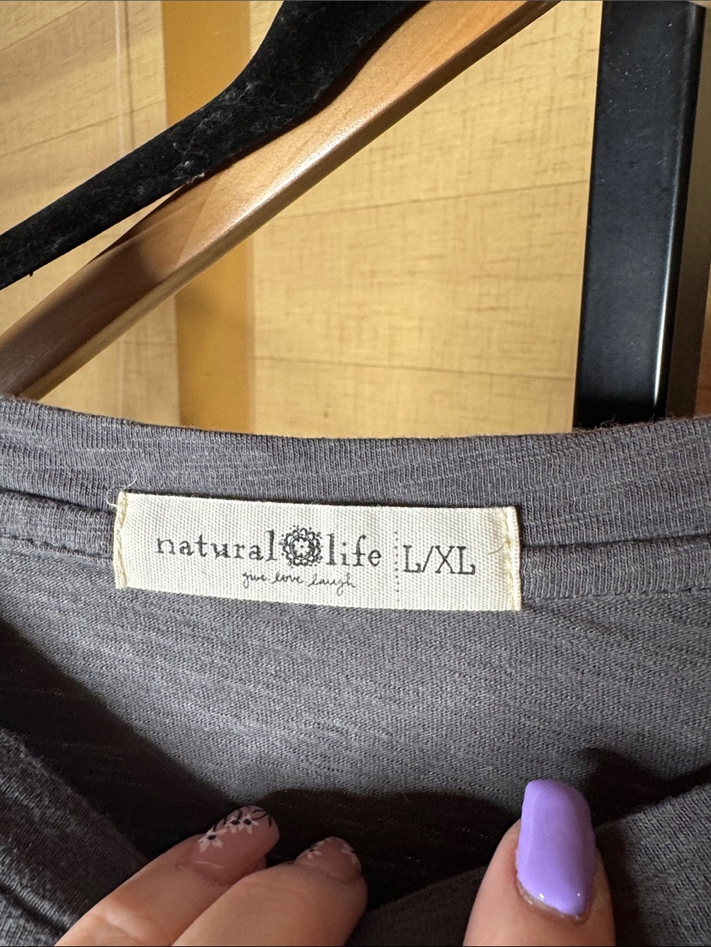 Natural Life Charcoal Gray Boho Embroidered Sleeve Boxy Top L/XL - Picture 3 of 7